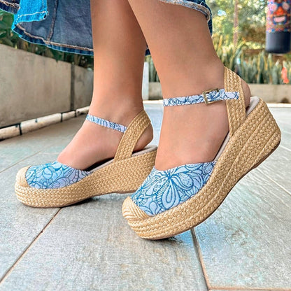 LA PLATAFORMA QUE TRANSFORMA TU LOOK